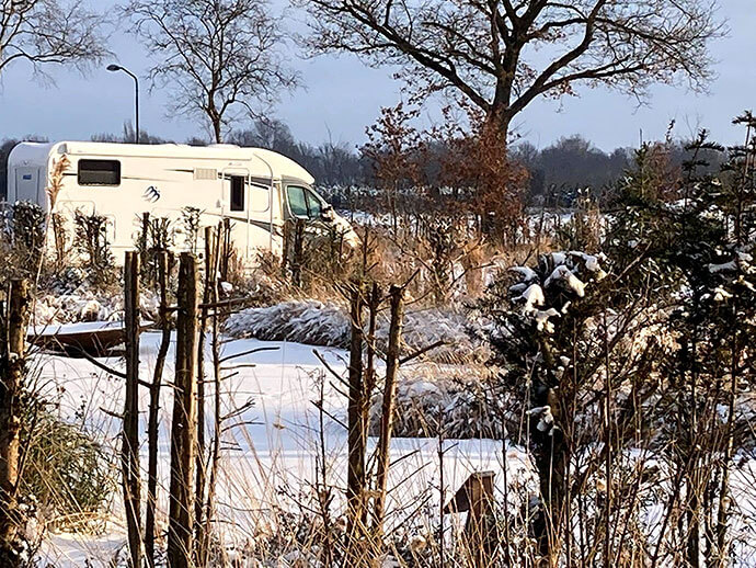 kamperen in de winter blij venneke